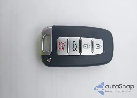 2011 Hyundai Genesis 3.8 z USA, uszkodzony, nr VIN KMHGC4DE2BU130517